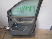 Load image into Gallery viewer, FRONT DOOR Honda Odyssey 99 00 01 02 03 04 Right - 1005122