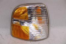 Load image into Gallery viewer, FOG LAMP LIGHT Explorer Explorer Sport Trac 02-05 Bumper Mounted Right - 1008050