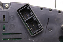 Load image into Gallery viewer, SPEEDOMETER CLUSTER Kia Sorento 2011 11 2012 12 2013 13 - 1011412