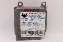 Load image into Gallery viewer, AIR BAG COMPUTER Kia Sedona 2002 02 2003 03 2004 04 05 - 1016212