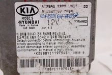 Load image into Gallery viewer, AIR BAG COMPUTER Kia Sedona 2002 02 2003 03 2004 04 05 - 1016212