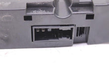 Load image into Gallery viewer, FRONT TEMPERATURE CONTROLS E280 E320 E350 E500 E55 E550 E63 05-07 - 1023502