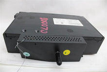 Load image into Gallery viewer, Radio BMW 750i 760i Alpina 2006 06 2007 07 2008 08 AM FM CD - 1024963