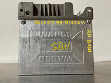 Load image into Gallery viewer, ABS COMPUTER LAND ROVER DISCOVERY 1994 1995 - NW36936