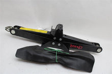 Load image into Gallery viewer, JACK AND TOOLS Volvo XC90 2005 05 - 1026008