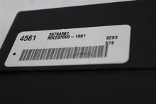 Load image into Gallery viewer, TEMPERATURE CONTROLS Cadillac CTS 03 04 05 06 - 1026384