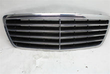 Load image into Gallery viewer, GRILL Mercedes E320 E430 E55 2000 00 01 02 03 - 1039606