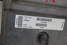 Load image into Gallery viewer, ECU ECM COMPUTER Volvo C30 V50 V40 2007 07 2008 08 2009 09 2010 10 - 1039918