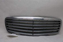 Load image into Gallery viewer, GRILLE Mercedes E320 E500 E350 2003 03 2004 04 2005 05 2006 06 - 1047291