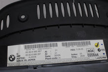 Load image into Gallery viewer, DISPLAY SCREEN 330i 650i 323i 545i 550i 525i 2004 04 05 06 07 08 09 10 - 1048189