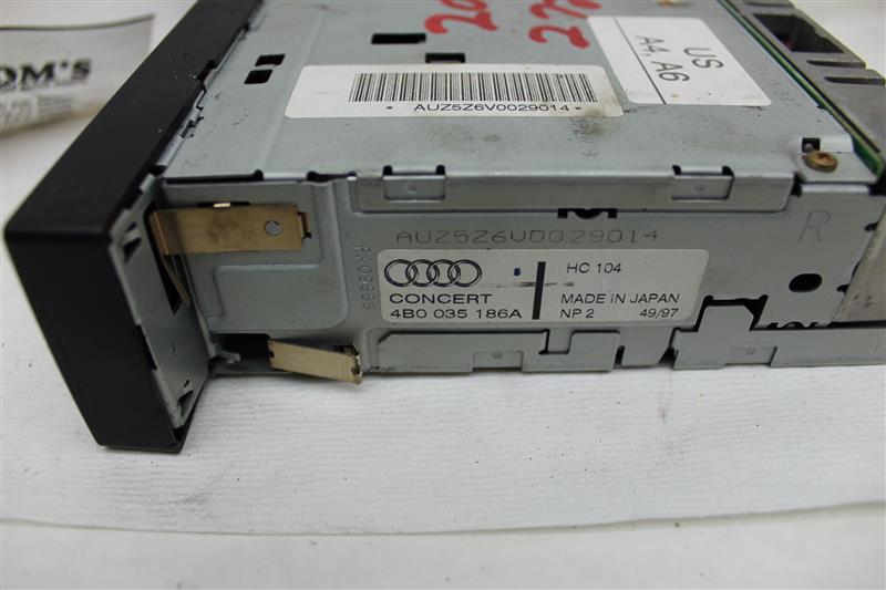 AudiA8 CDプレイヤー Audi アウディ A8 型式：F8 DVD取付キット E2FIT DVD : アルト