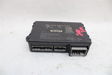 Load image into Gallery viewer, BODY CONTROL MODULE COMPUTER LR2 Range Rover Sport 2010-2015 - 1051678
