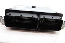Load image into Gallery viewer, ECU ECM COMPUTER Land Rover LR2 2008 08 2009 09 - 1065230
