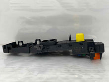 Load image into Gallery viewer, Fuse Box SAAB 9-3 2004 - NW65854