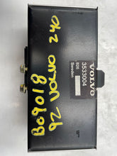 Load image into Gallery viewer, Radio VOLVO 240 SERIES 1992 - NW7567