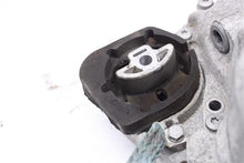 Load image into Gallery viewer, TRANSFER CASE BMW 528i 2012 12 - 1069396