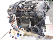 Load image into Gallery viewer, CYLINDER BLOCK 325ci 325i 330ci 330i 330xi 525i 530i Z4 06-08 - 1069989