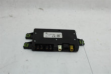 Load image into Gallery viewer, RADIO ANTENNA,POWER Volkswagen Touareg 2008 08 - 1081619