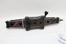 Load image into Gallery viewer, JACK Toyota Sienna 2013 13 - 1082579