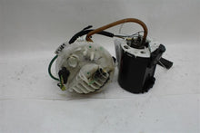 Load image into Gallery viewer, Fuel Pump Land Rover LR2 2008 08 2009 09 2010 10 2011 11 3.2L - 1091037