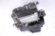 Load image into Gallery viewer, AIR RIDE COMPRESSOR Gl320 Gl350 Gl450 Gl550 ML320 ML350 ML450 06-12 - 1092167