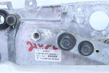 Load image into Gallery viewer, WIPER TRANSMISSION Cayenne 2003 03 2004 04 2005 05 06 07 08 09 10 Front - 1092250