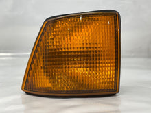 Load image into Gallery viewer, Parklamp BMW 735i 740i 750i 1988 88 89 90 - 94 Right - NW82356