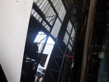 Load image into Gallery viewer, REAR DOOR LR3 LR4 2005 05 2006 06 2007 07 2008 08 09 10 11 12 13 Right - 1093027