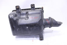 Load image into Gallery viewer, AIR CLEANER BOX Toyota Tundra 2003 03 2004 04 - 1093361