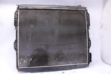 Load image into Gallery viewer, RADIATOR Toyota Tundra 2000 00 2001 01 2002 02 03 04 - 1093380