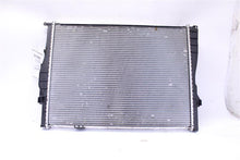 Load image into Gallery viewer, RADIATOR BMW 323i 128i 325i 328i 330i 2006 06 2007 07 2008 08 09 10 11 12 Auto - 1095667