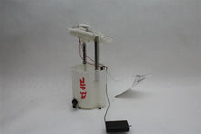 Load image into Gallery viewer, FUEL PUMP Maserati Quattropo 2014 14 - 1096357