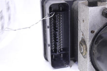 Load image into Gallery viewer, ABS PUMP BMW 320I 325I 330I 2002 03 04 05 06 - 1096889