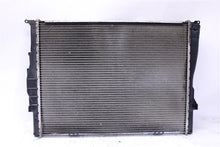 Load image into Gallery viewer, RADIATOR BMW 323i 128i 325i 328i 330i 2006 06 2007 07 2008 08 09 10 11 12 Auto - 1097224