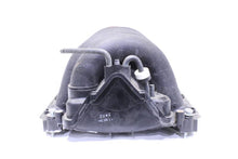 Load image into Gallery viewer, INTAKE MANIFOLD Porsche Cayenne 2003 03 2004 04 2005 05 2006 06 4.5L - 1099407