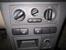 Load image into Gallery viewer, HEADLIGHT LAMP ASSEMBLY Saab 9-3 99 00 01 02 03 Right - 573620
