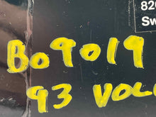 Load image into Gallery viewer, Radio VOLVO 240 SERIES 1993 - NW7568