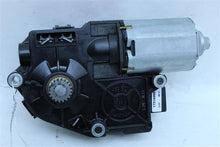 Load image into Gallery viewer, SUNROOF MOTOR BMW 535i 2013 13 - 1106332