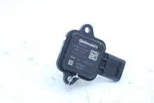 Load image into Gallery viewer, Mass Air Flow Sensor Meter MAF 135i 335i 528i 535i 535i Gt 640I 10-17 - 1107982