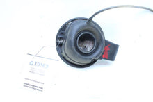 Load image into Gallery viewer, GAS FUEL FILLER LID DOOR Volkswagen Tiguan 2011 11 - 1108905