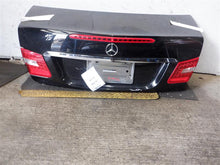 Load image into Gallery viewer, TRUNK LID E250D E300 E350 E400 E550 E63 10 11 12 13 14 15 - 1109706