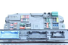Load image into Gallery viewer, FUSE BOX BMW X5 X5M X6 X6M 07 08 09 10 11 12 13 14 - 1110809