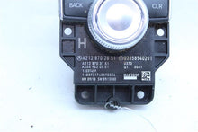 Load image into Gallery viewer, RADIO Mercedes-Benz E350 E550 E63 2011 11 - 1111116