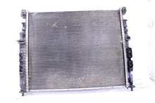 Load image into Gallery viewer, RADIATOR Gl320 Gl450 Gl550 ML320 ML350 ML500 ML550 ML63 R320 R350 07-08 - 1111152