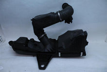 Load image into Gallery viewer, AIR CLEANER BOX 228I 328D 328i 328I GT 428i 12 13 14 15 16 - 1115749
