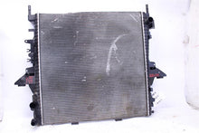 Load image into Gallery viewer, RADIATOR LR4 Range Rover Sport 10 11 12 13 14 15 16 - 1120098