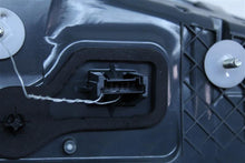 Load image into Gallery viewer, OUTER TAIL LIGHT LAMP 528i 535i 550i Active 5 M5 11 12 13 Left - 1121522