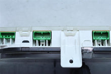 Load image into Gallery viewer, SPEEDOMETER CLUSTER Subaru Forester 2001 01 - 1124114