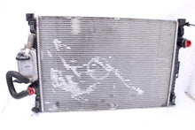 Load image into Gallery viewer, RADIATOR Land Rover LR2 2008 08 2009 09 2010 10 2011 11 - 1124337