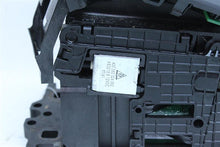 Load image into Gallery viewer, Floor Shifter Land Rover LR3 2008 08 - 1125174